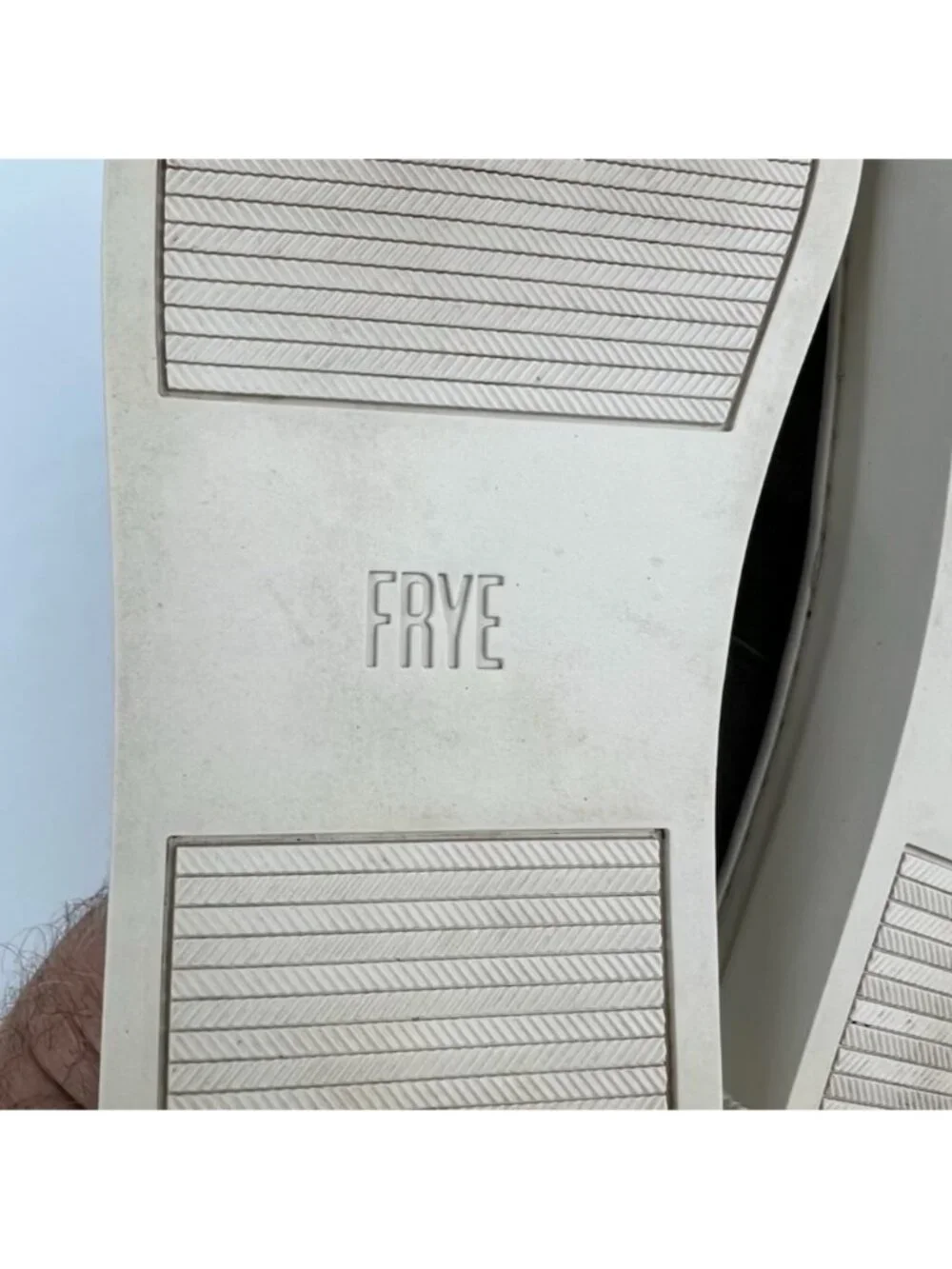 Frye Ivy Grigio Gray Suede Slip On Sneaker 8.5